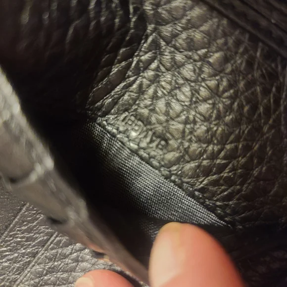 BVLGARI LOGOMANIA CANVAS & LEATHER ZIP WALLET - Picture 10 of 12